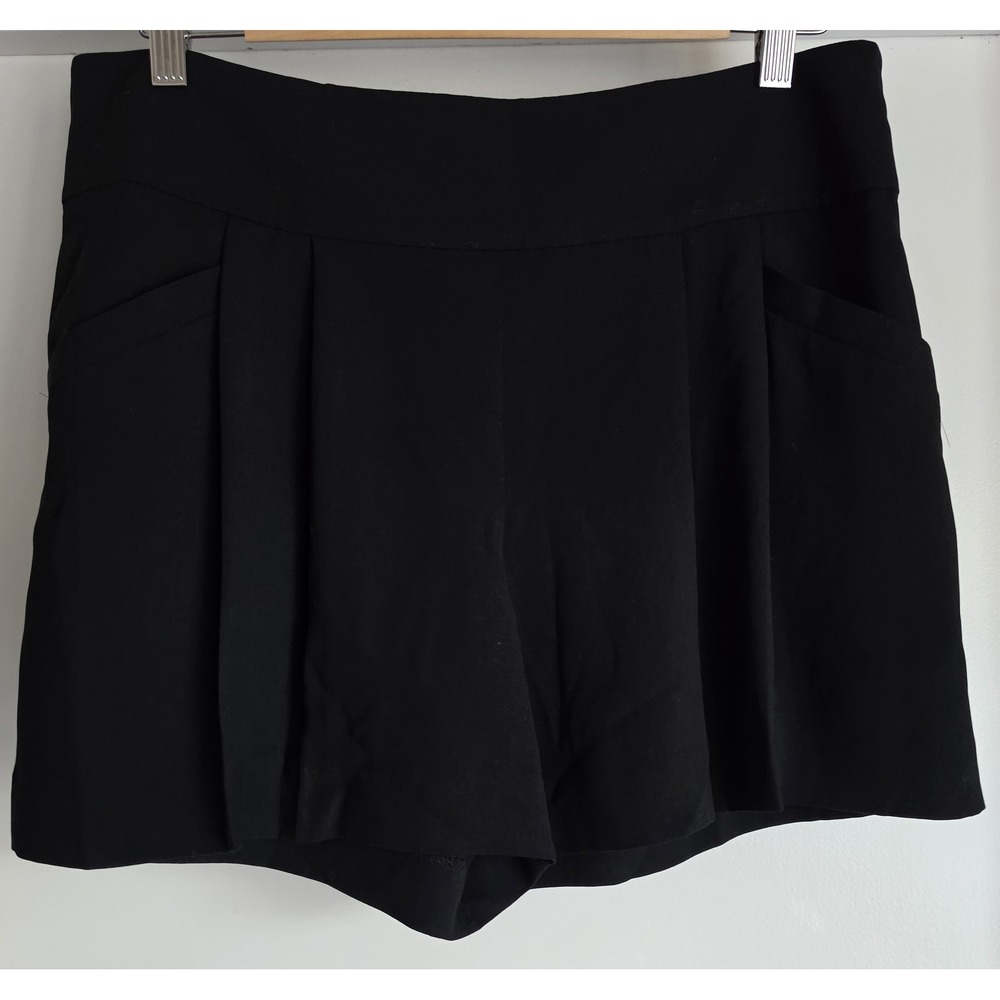 Ann Taylor LOFT Shorts Size 8 Black Solid Casual Bermuda Women Classic